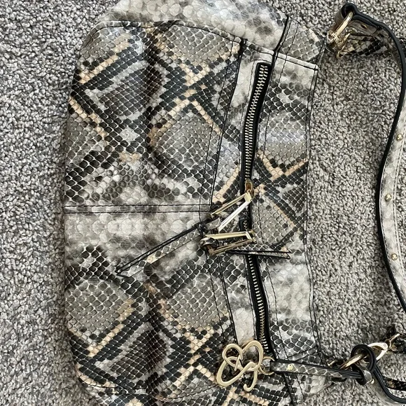 Stylish Snake Print Shoulder Bag - Picture 2 of 4